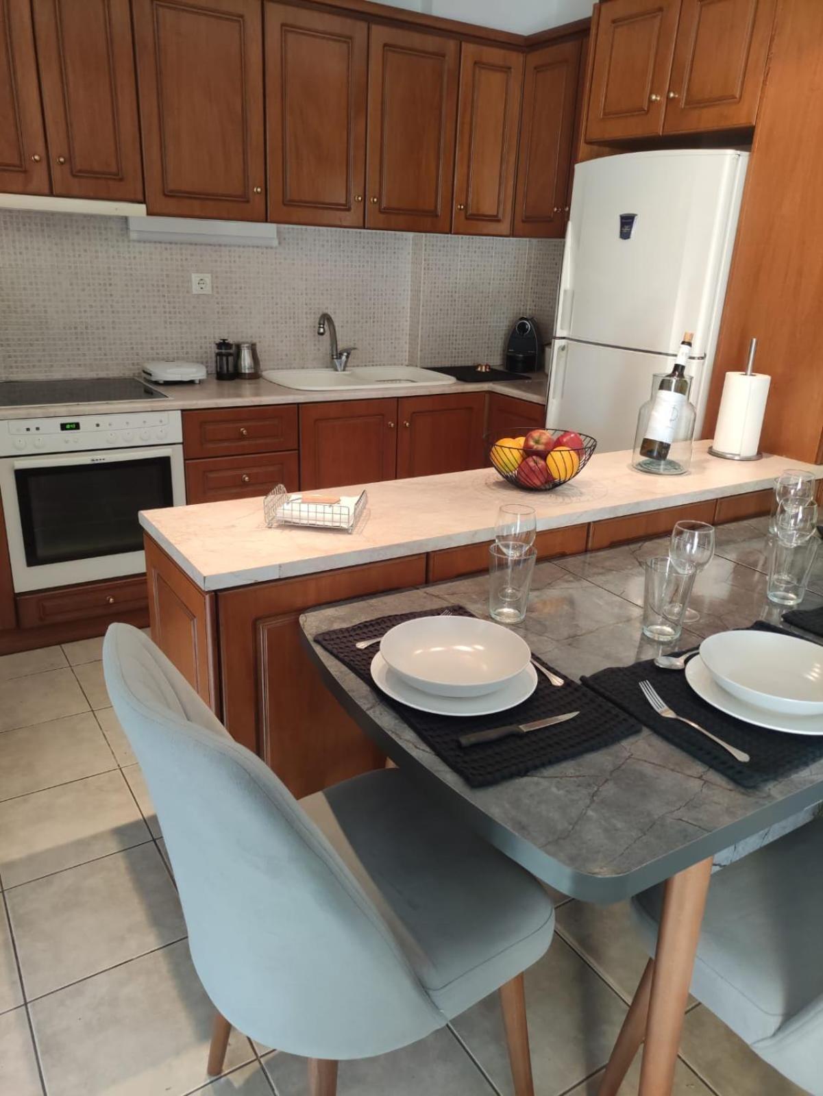 Penthouse Near Center Atene
