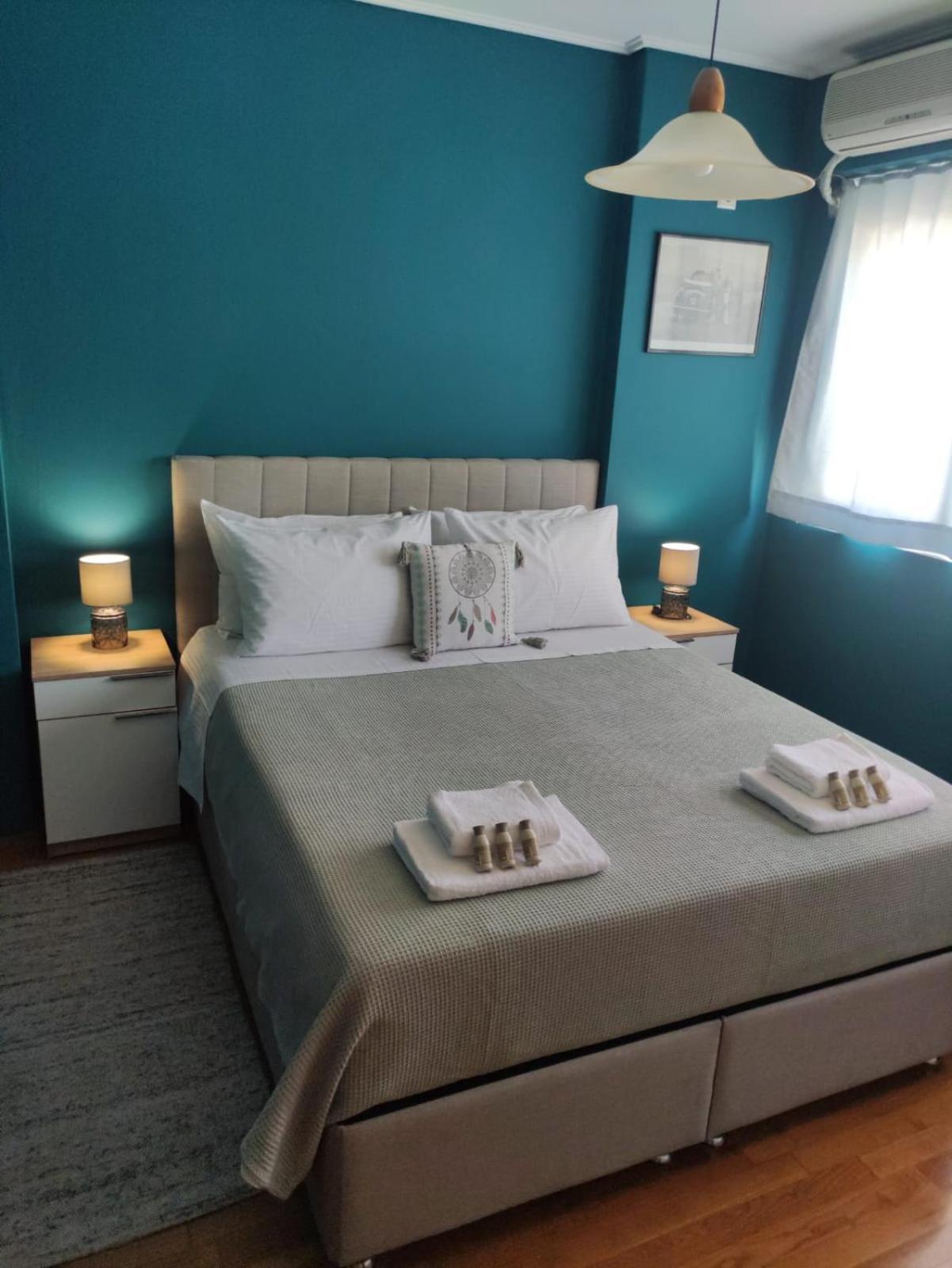 Penthouse Near Center Atene