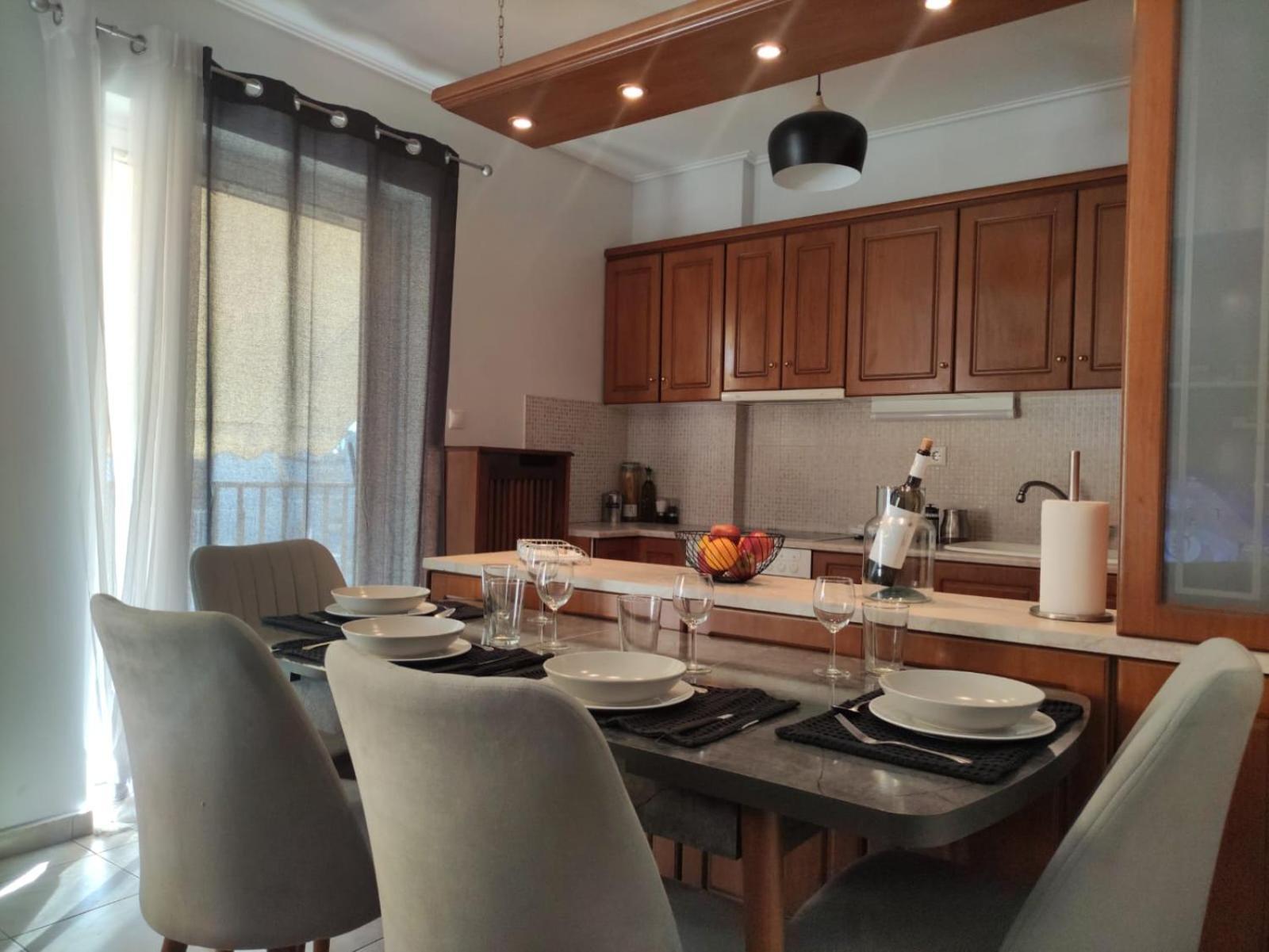 Apartment Penthouse Near Center Athens