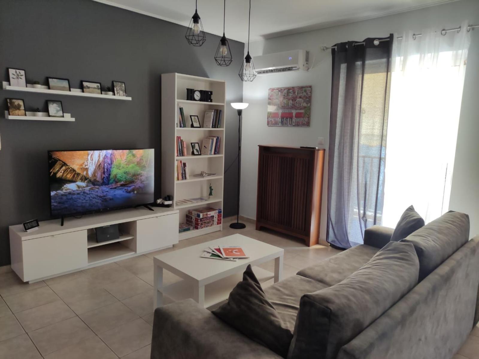 Apartment Penthouse Near Center *